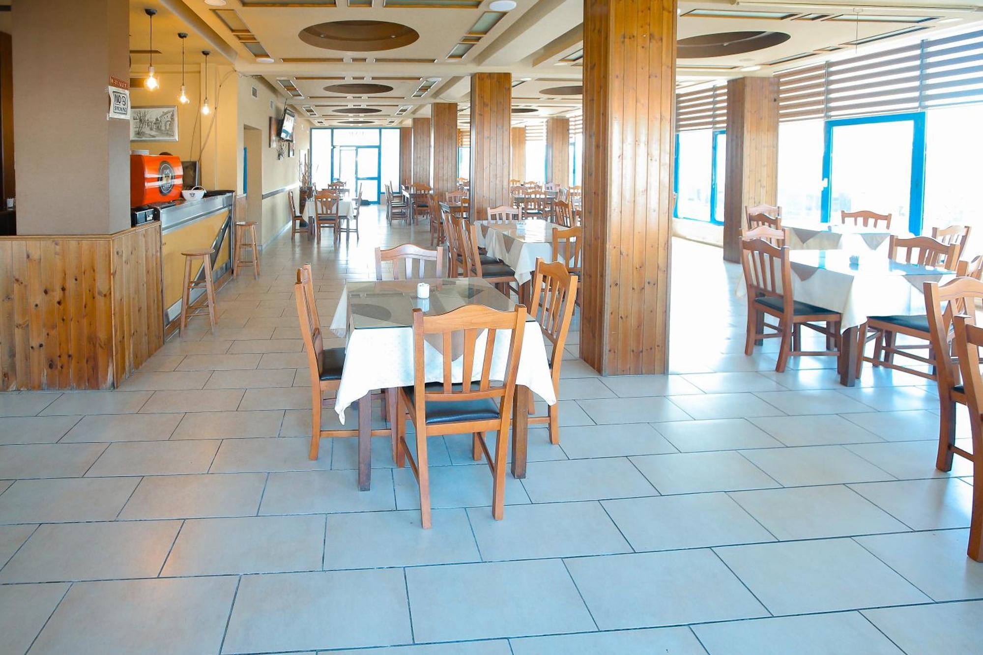 Hotel Ambasador Bahçallëk Dış mekan fotoğraf