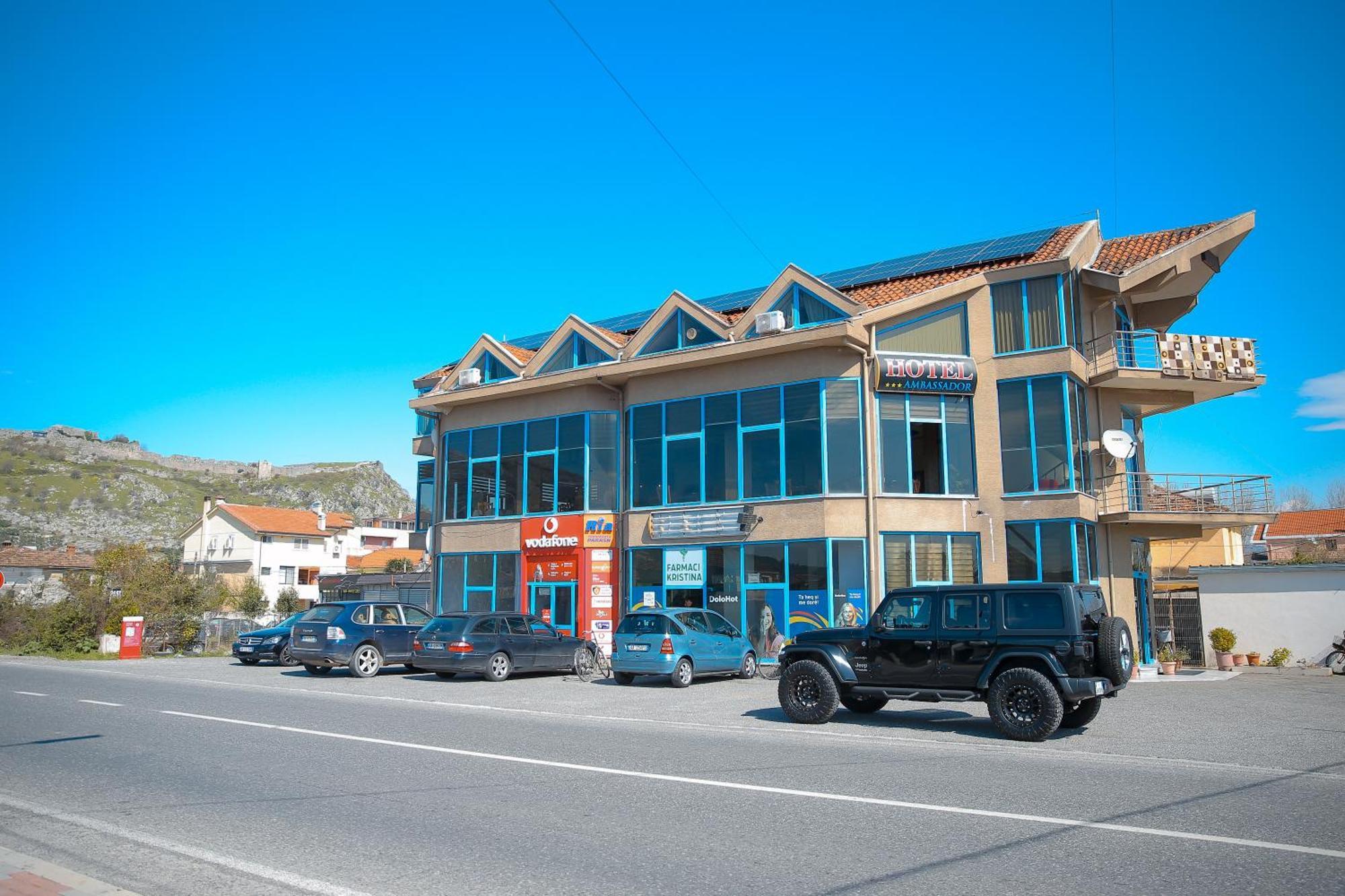 Hotel Ambasador Bahçallëk Dış mekan fotoğraf