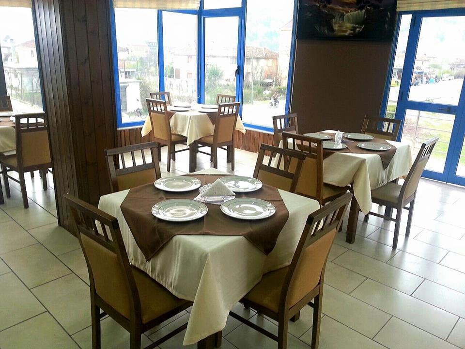 Hotel Ambasador Bahçallëk Dış mekan fotoğraf