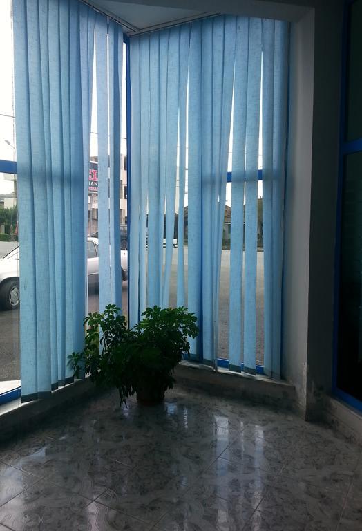 Hotel Ambasador Bahçallëk Dış mekan fotoğraf