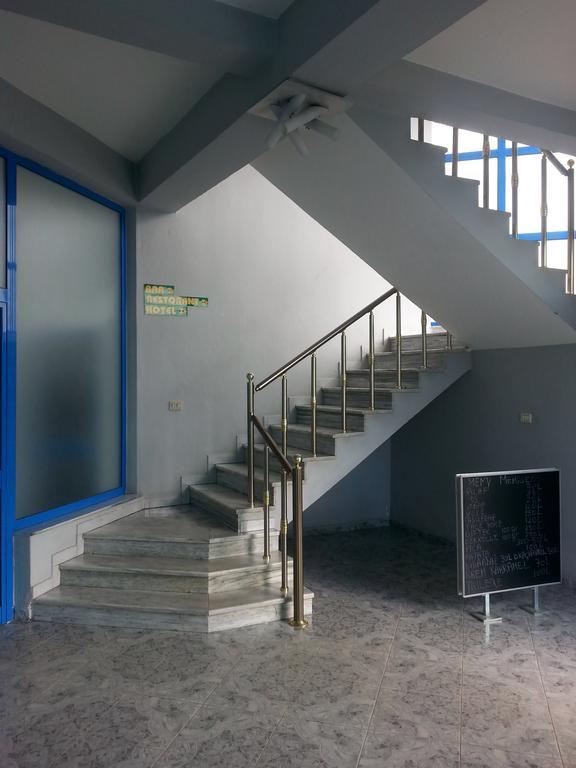 Hotel Ambasador Bahçallëk Dış mekan fotoğraf